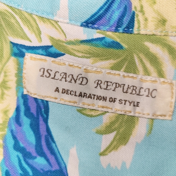 Island Republic Silk Hawaiian Shirt Size X Large Floral Blue Green - Picture 8 of 8